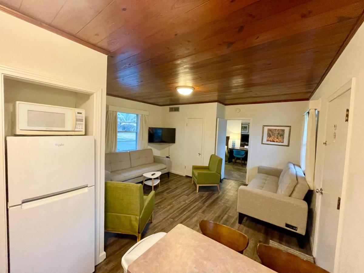 Surf Studio Beach Resort Cocoa Beach Extérieur photo