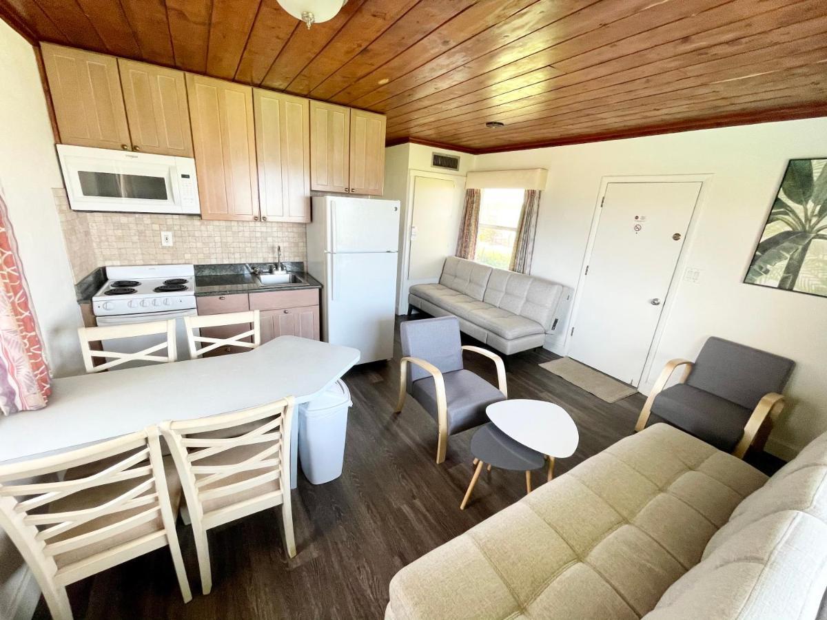 Surf Studio Beach Resort Cocoa Beach Extérieur photo