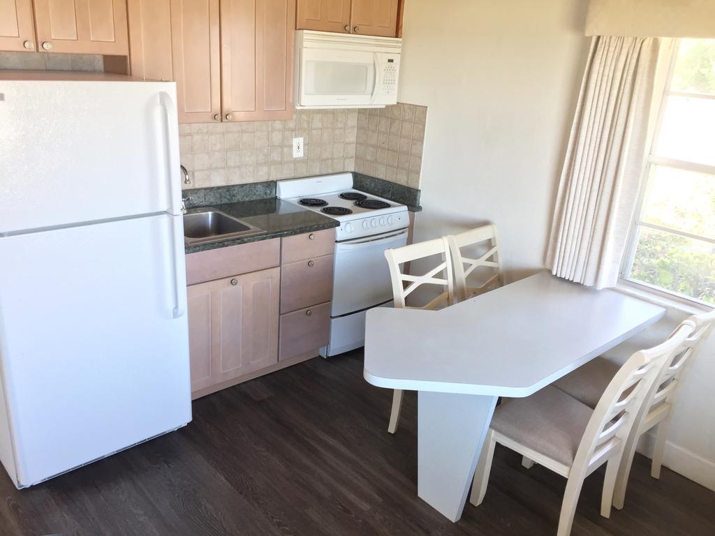 Surf Studio Beach Resort Cocoa Beach Extérieur photo